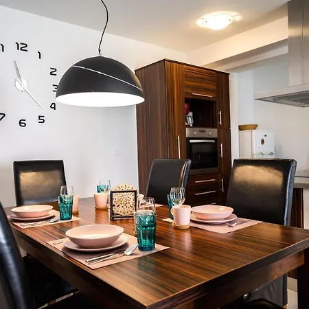 Alpa Apartment