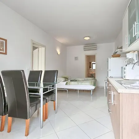 Apartment Alpa *
